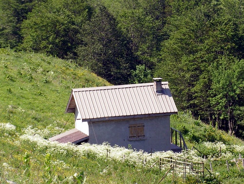 Photograph of Shepherd's hut - Cabane de Jusson on la Grande Sure